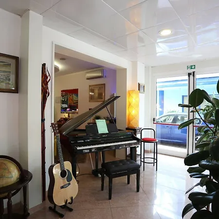 Hotell Astridhotel 3*
